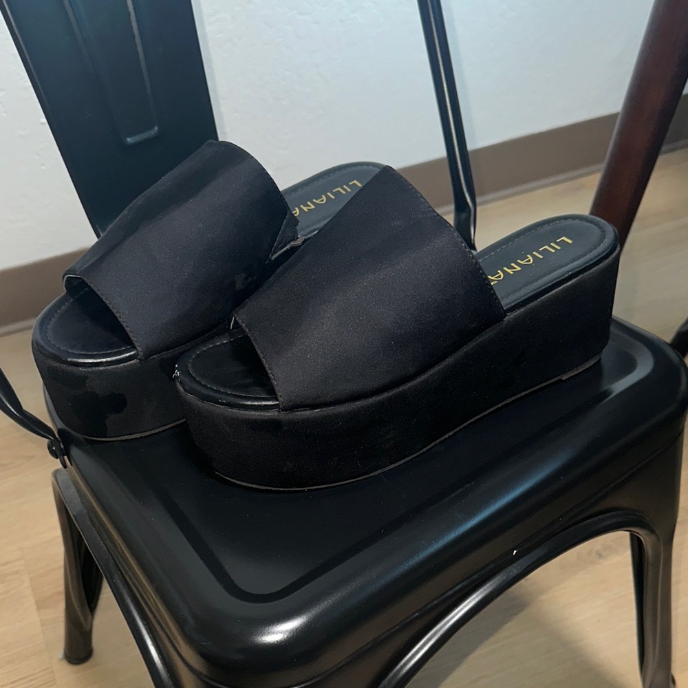 Liliana Black Platform Slide Sandals